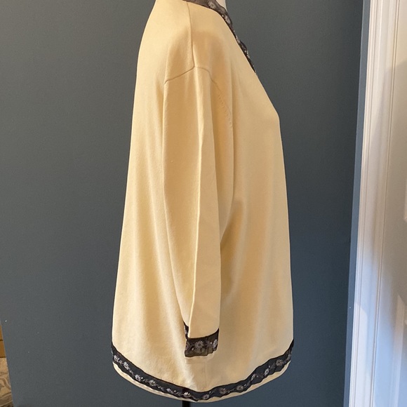 NWOT -  Beige Top - Picture 2 of 9